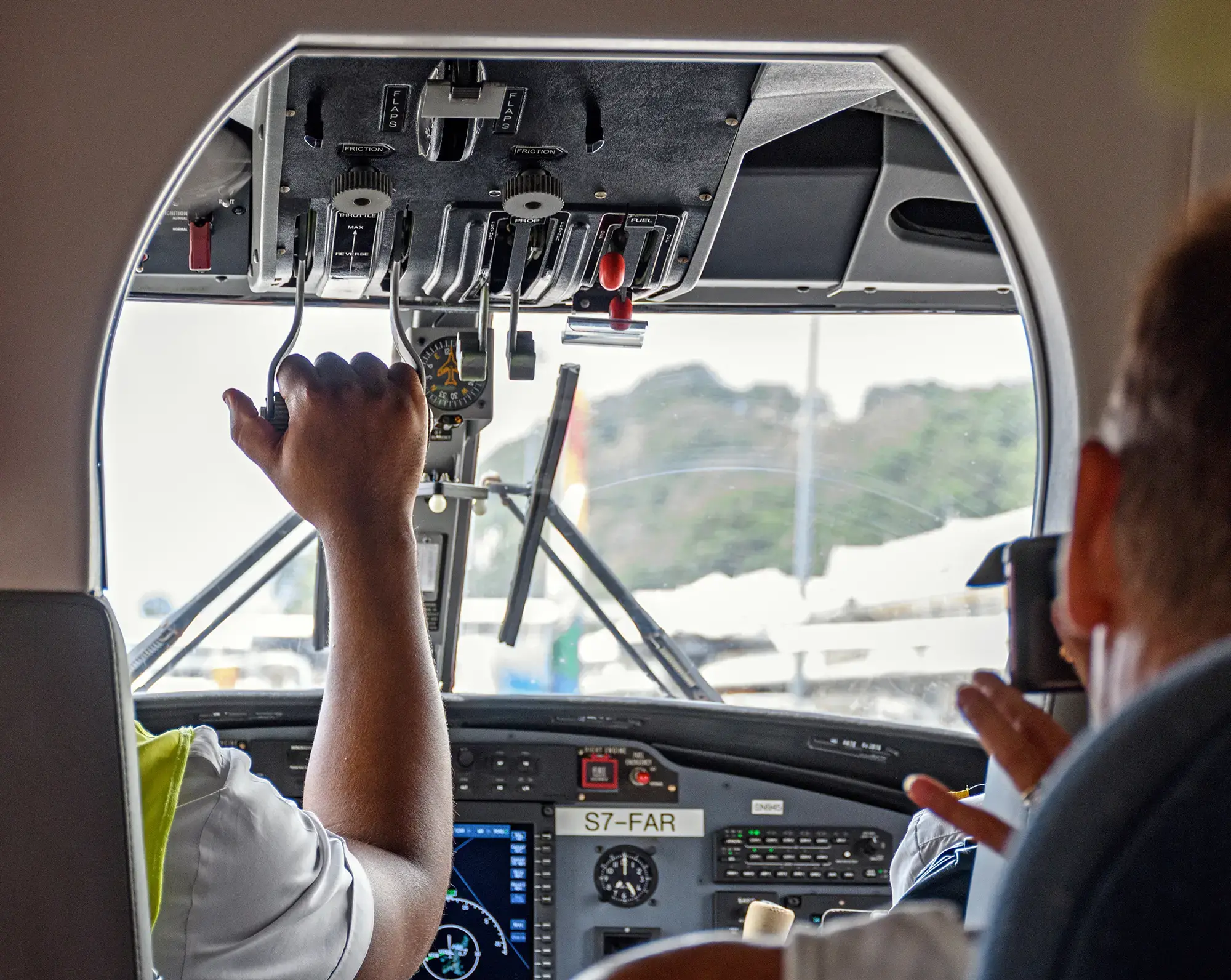 Discovery flights and introductory experiences